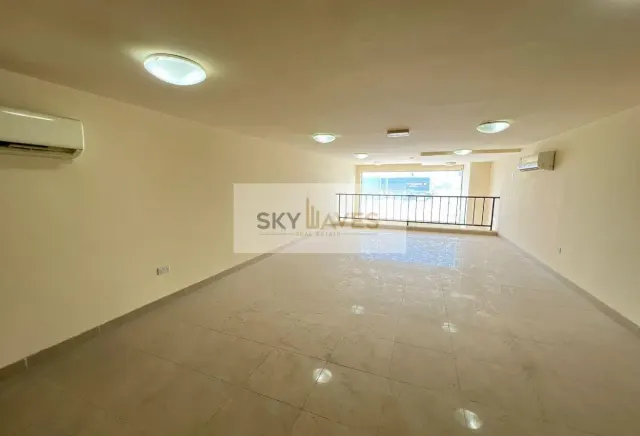 PRIME LOCATION|RETAIL SHOP 4 RENT INDUSTRIAL AREA