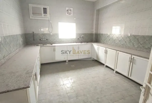 16 ROOMS LABOUR ACCOMODATION WITH AC INDUSTL AREA