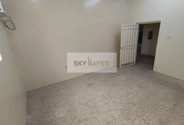 16 ROOMS LABOUR ACCOMODATION WITH AC INDUSTL AREA