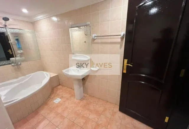 STAND ALONE 5 BHK VILLA AND OUTHOUSE |RENT|AZIZIYA