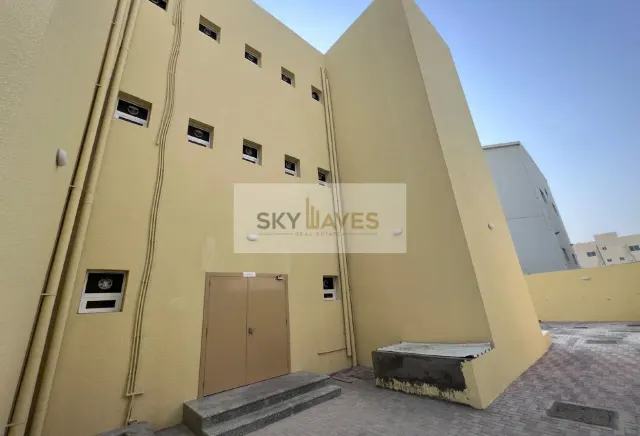 700 SQM STORE WITH 18 ROOMS IN BIRKAT AL AWAMER