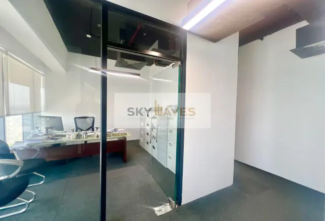 BEAUTIFUL OFFICE 250 SQM IN LUSAIL MARINA