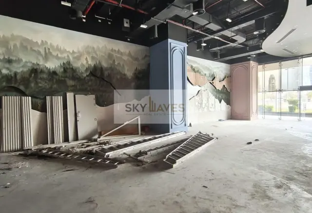 RETAIL|BUSIEST COMMERCIAL BUILDING|LUSAIL MARINA| - view 3