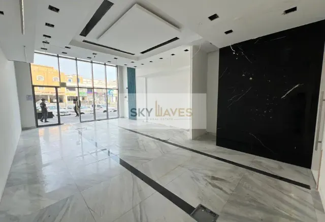 RETAIL SPACE|BUSIEST COMMERCIAL BUILDING|WAKRAH - view 3