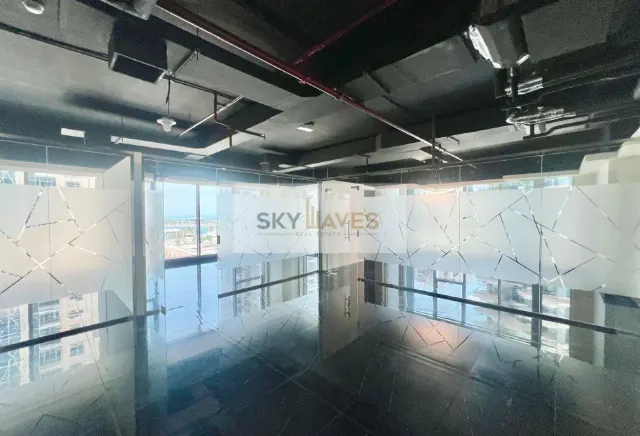 186 SQM FITTED OFFICE IN LUSAIL MARINA