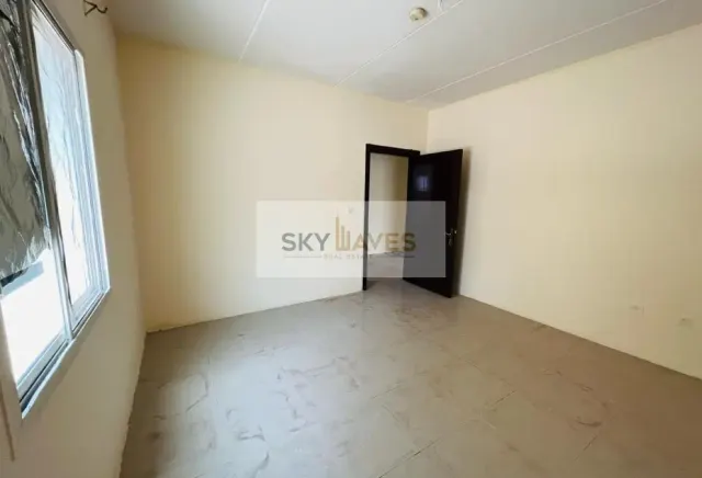 5BR LABOUR ACCOMODATION AVAIL;ABLE INDUSTRAIL AREA