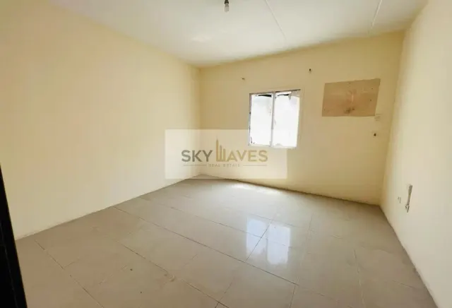 5BR LABOUR ACCOMODATION AVAIL;ABLE INDUSTRAIL AREA