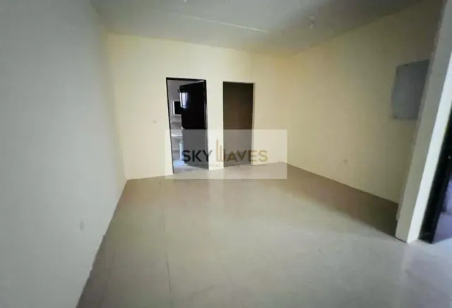 5BR LABOUR ACCOMODATION AVAIL;ABLE INDUSTRAIL AREA