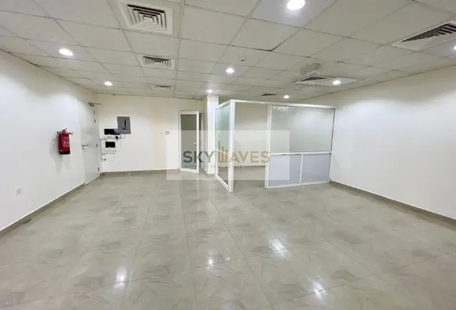 100 SQM OFFICE SPACE IN WAKRA COMMERCIAL STREET