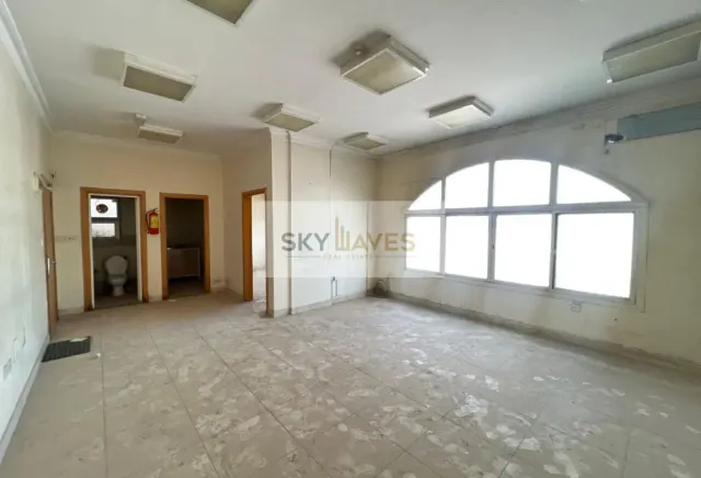 2500QR | 42 SQM OFFICE SPACE | INDUSTRAIL AREA - view 3