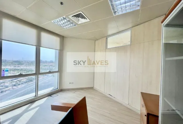 120 SQM FURNISHED OFFICE IN WESTBAY INCLUDING BILL
