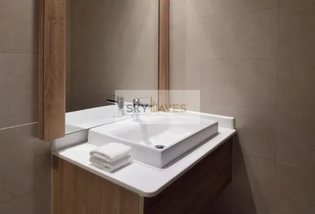 NO COMMISSION | 2BHK HOTEL | WITH BILLS | WEST BAY