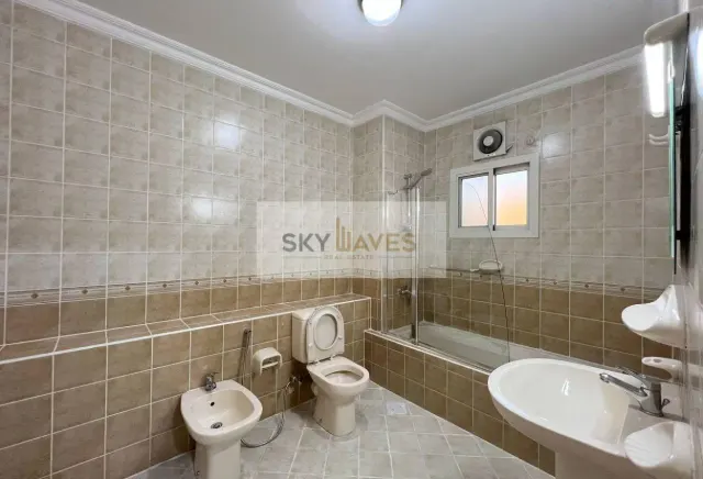 5BHK+BALCONY SEMI FRNTRE | PEACEFUL AREA | ALLUQTA