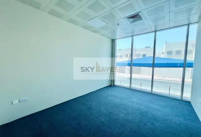 GROUND FLOOR 453 SQM PARTITIONED OFFICE IN D RING - view 3