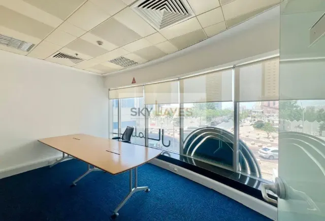 418 SQM OFFICE FOR RENT IN WESTBAY INCLUDING BILLS