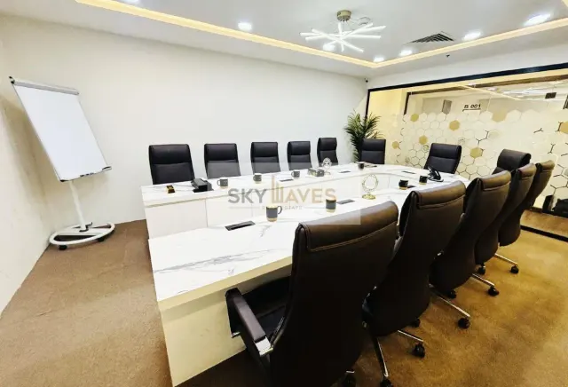Prime Location| Excellent Serviced Office| Bank St