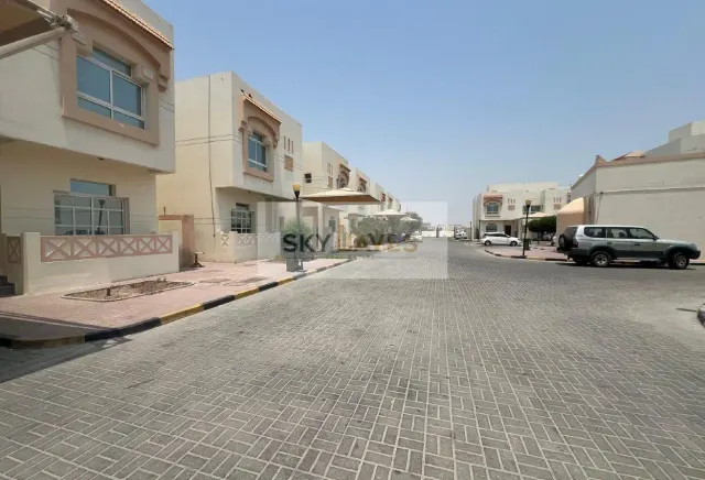 VILLA|5 BR COMPOUND VILLA WITH BACKYARD | AZIZIYA