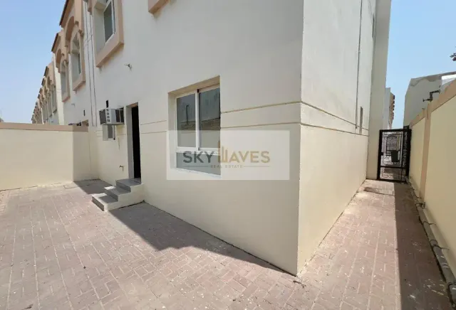 VILLA|5 BR COMPOUND VILLA WITH BACKYARD | AZIZIYA - view 3