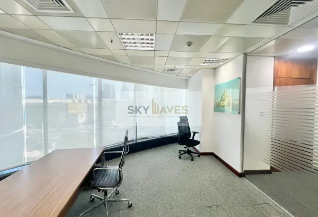 157 SQM OFFICE IN WESTBAY INCLUDING BILLS
