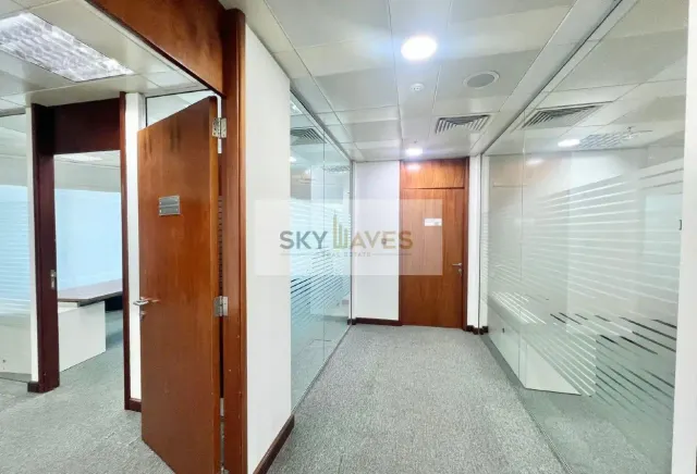 157 SQM OFFICE IN WESTBAY INCLUDING BILLS - view 3