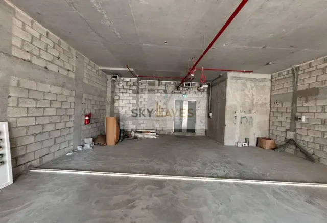 Prime Location | Office Spaces Available | Bank St