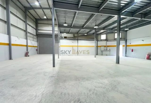 800 SQM STORE FOR RENT | BIRKAT AL AWAMER