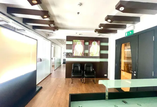 FURNISHED 200 SQM OFFICE SPACE IN WESTBAY - view 3