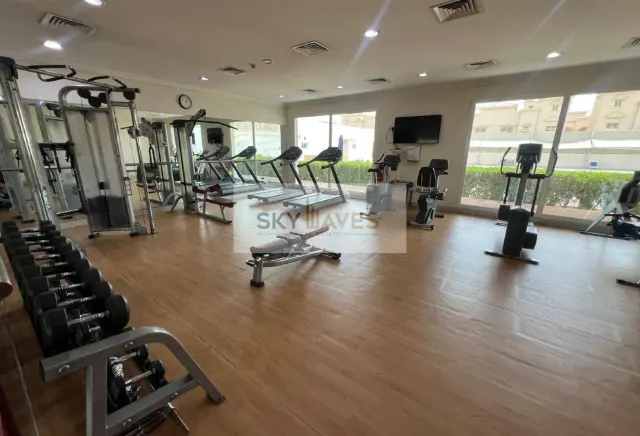 5 BEDROOM VILLA WITH MAID ROOM IN AIN KHALID