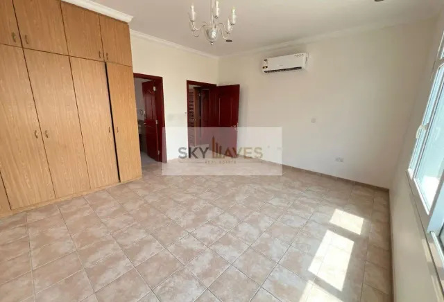 5 BEDROOM VILLA WITH MAID ROOM IN AIN KHALID