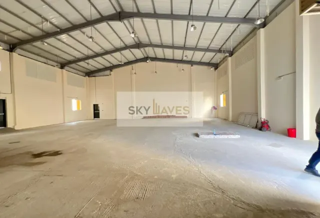 1000M2 STORE|5 ROOM AND OFFICE WITH AC|OLD BIRKAT