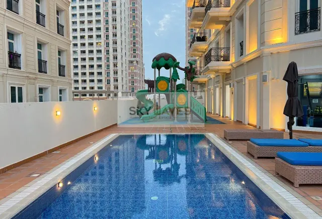 1 BHK+Balcony | Semi-Furnished | Floresta Gardens