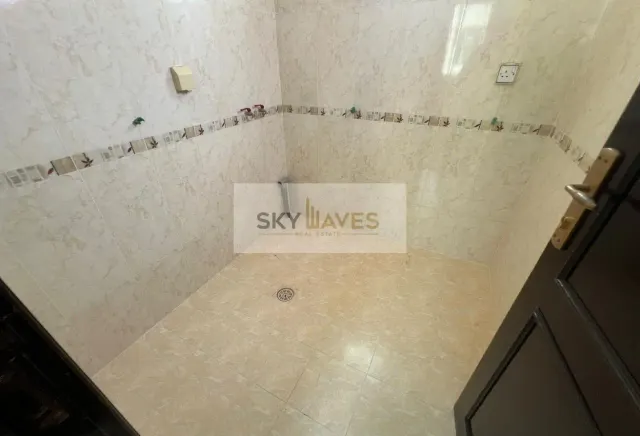 STAFF ACCOMODATION|5 BR COMPOUND VILLA | ABUHAMOUR