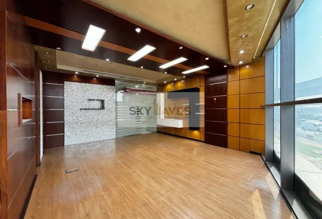 216 Sqm | Glass Fitted Office | Nr Safari Rd Abt - view 3