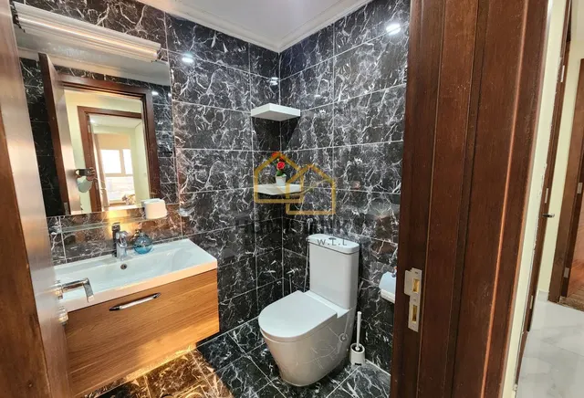 BILLS INCLUDED | COZY AND ELEGANT 2 BEDROOM APT