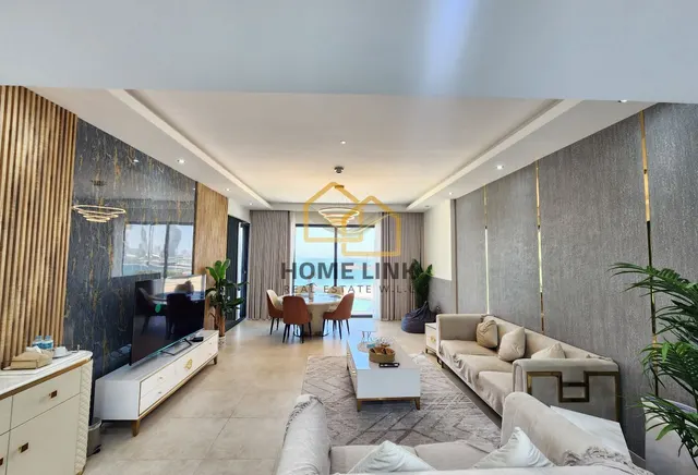 BILLS INCLUDED | RENOVATED 1 BEDROOM | SEA VIEW