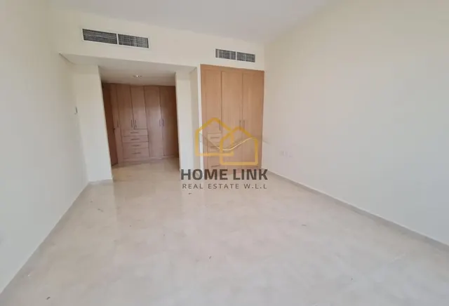 OPEN LAYOUT 2 BEDROOMS + BALCONY |AMENITIES ACCESS