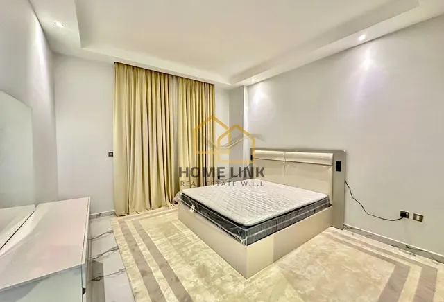 FULLY FURNISHED 1 BEDROOM IN FOXHILLS | FREEHOLD