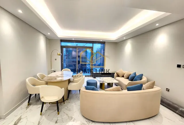 INVESTMENT READY | LUXURIOUS 2 BEDROOM APARTMENT - view 3