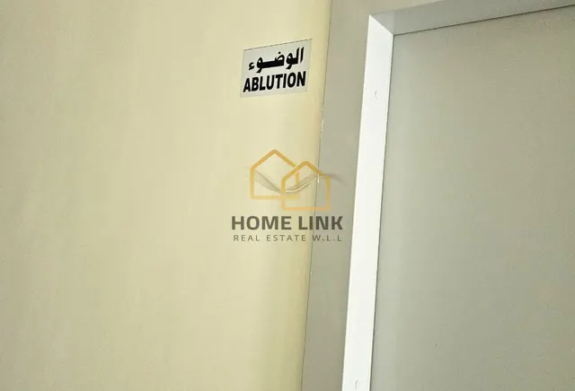 LARGE STAFF ACCOMODATION FOR RENT | SEMI FITTED