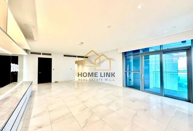 LUXURIOUS & SPACIOUS 2 BR SF APARTMENT IN SEEF