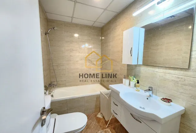 LUXURIOUS 3 BEDROOM | UPGRADED UNIT | FURNISHED