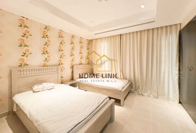 ELEGANT 2 BR FF APARTMENT WITH SPACIOUS BALCONY
