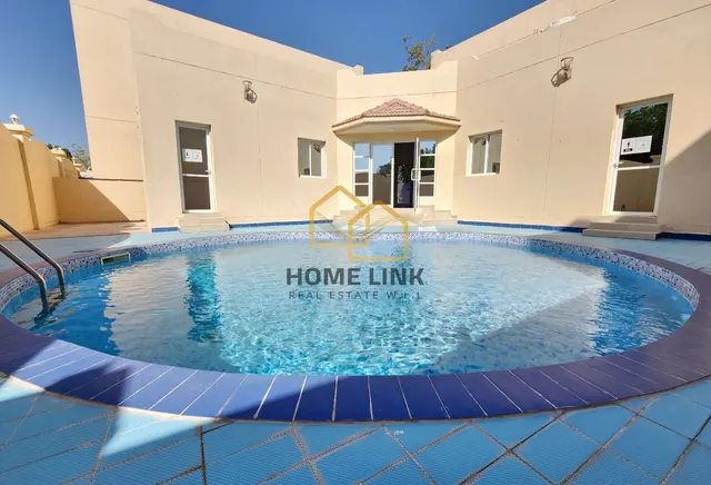 SPACIOUS 4BR + MAID VILLA IN COMPOUND | AIN KHALED