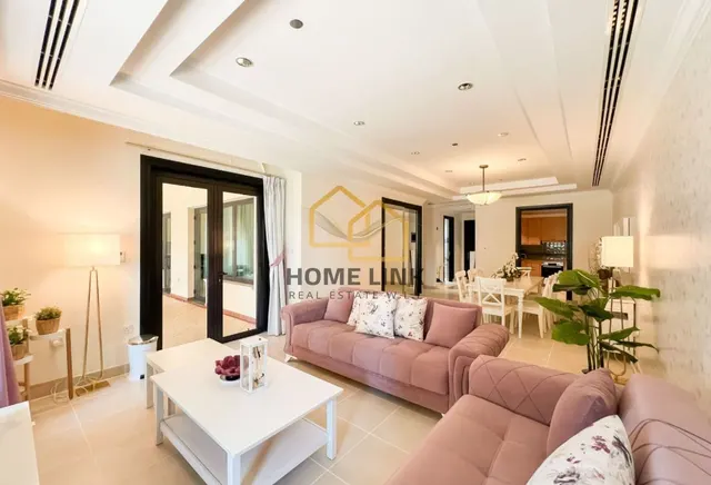 ELEGANT 2 BR FF APARTMENT WITH SPACIOUS BALCONY