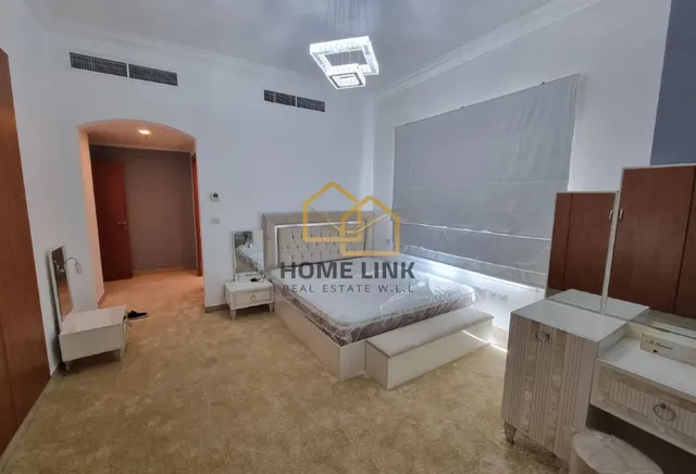 SPACIOUS AND ELEGANT 3+MAID FF APT IN THE PEARL
