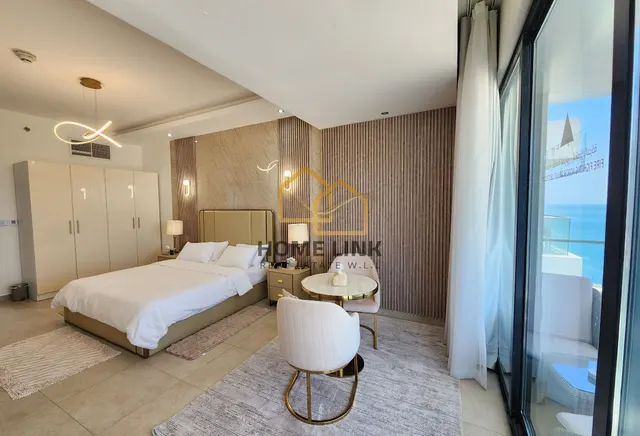 BILLS INCLUDED | RENOVATED 1 BEDROOM | SEA VIEW