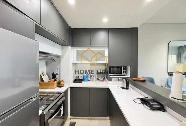 FREEHOLD 2 BEDROOM APARTMENT | READY TO MOVE IN