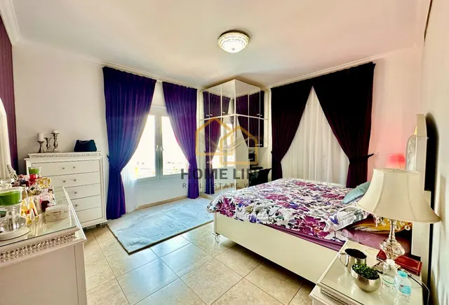 LUXURIOUS 3 BEDROOMS WITH BALCONY | MARINA VIEW