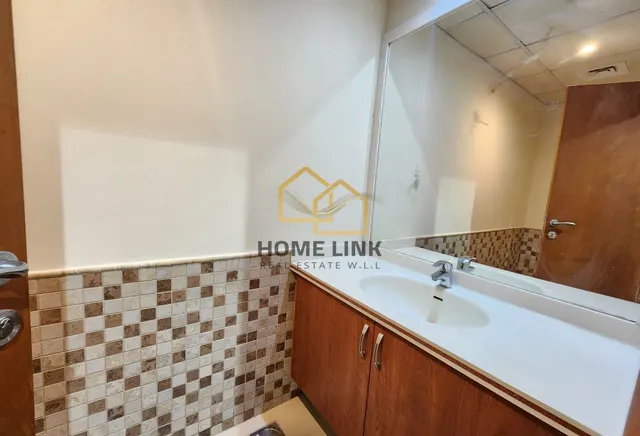 LUXURIOUS AND SPACIOUS FURNISHED 3 BEDROOM APT