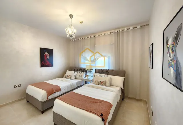 LUXURIOUS 3 BEDROOM | UPGRADED UNIT | FURNISHED